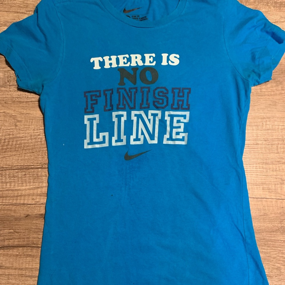 Women’s Nike “There is no finish line” t-shirt